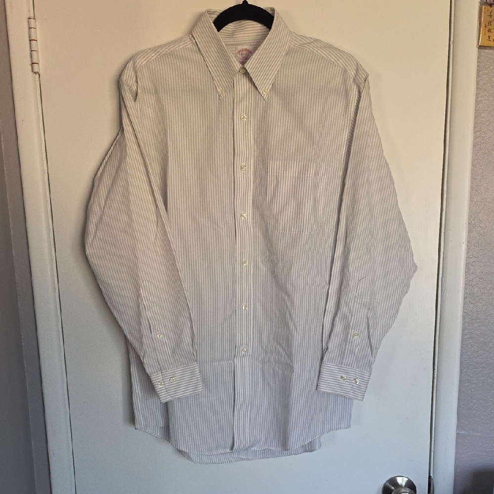Non-iron Books Brothers Men's Classic Button-Down Shirt - Light Blue Stripe